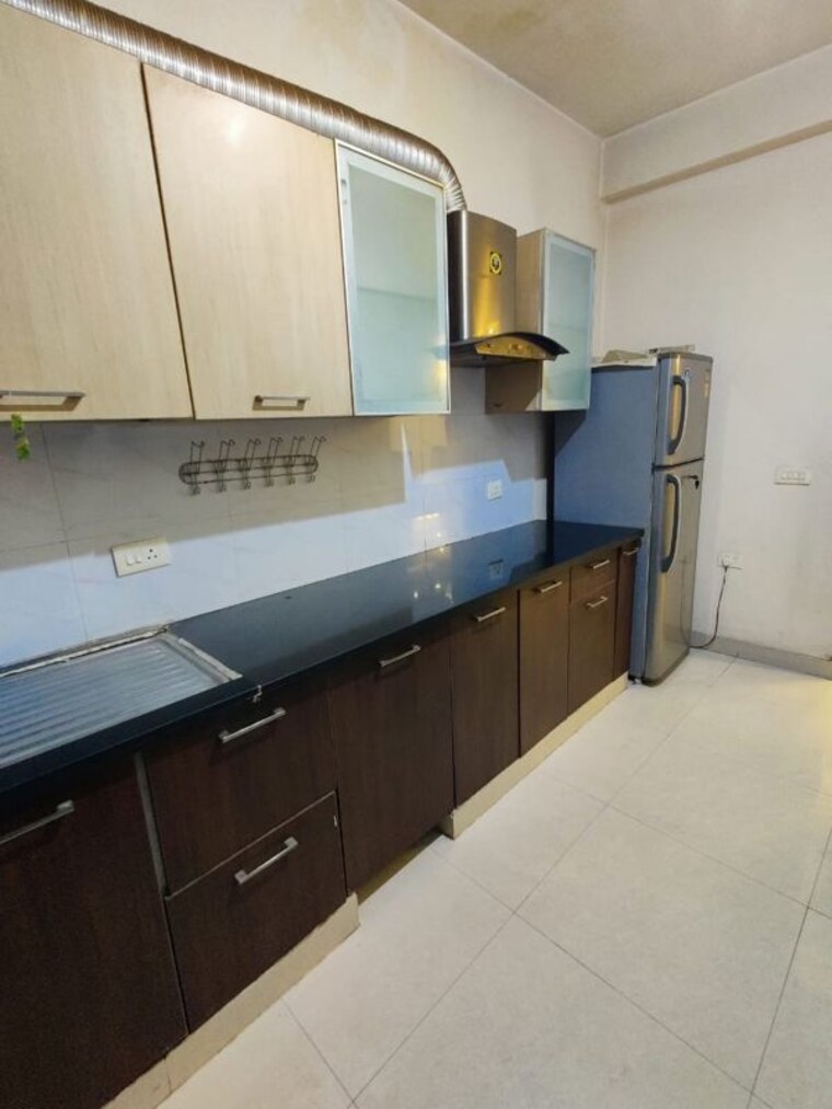 Kitchen, omaxe-silver-birch 3 Bedroom 1640 Sq.Ft. Builder Floor In North Mullanpur Chandigarh 10762674