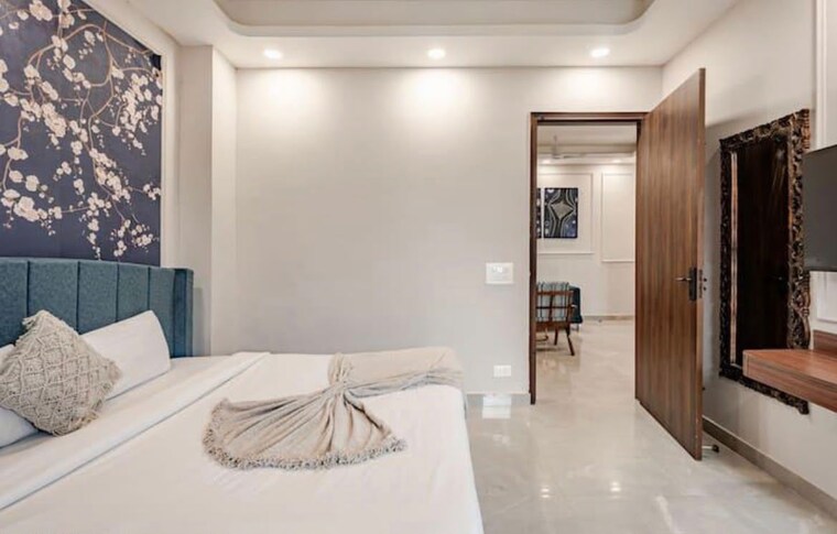 Room, dlf-green-avenue 4 Bedroom 3000 Sq.Ft. Builder Floor In Dlf Phase iv Gurgaon 10762681