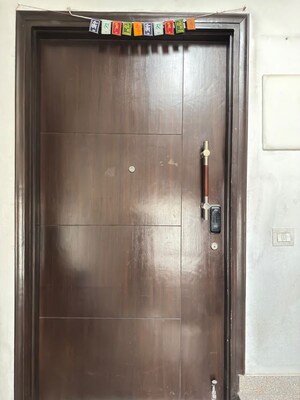 Building Lobby in 3 BHK Builder Floor at Sector 45 – for Rent