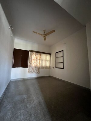 Room in 2 BHK Independent House at Padmanabha Nagar – for Rent