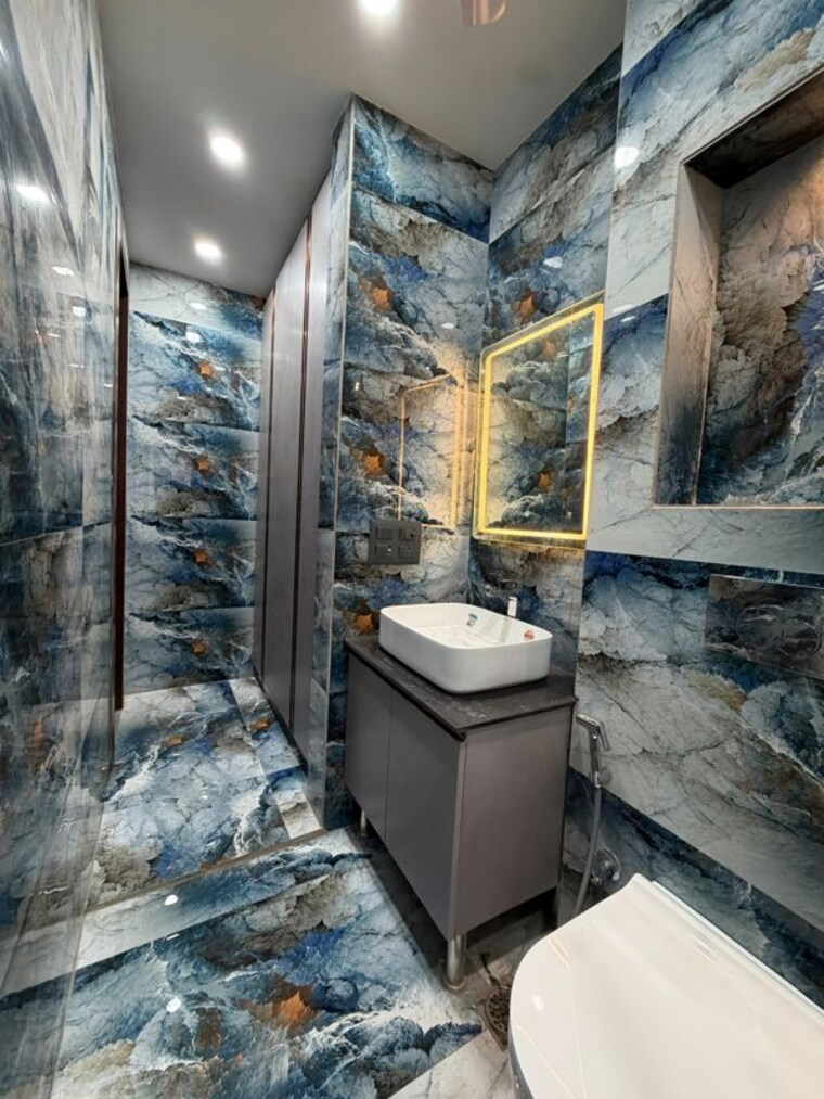 Bathroom, sector 57 3 Bedroom 250 Sq.Yd. Builder Floor In Sector 57 Gurgaon 10762725