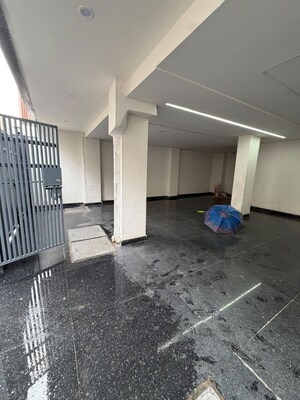 Parking in 3 BHK Builder Floor at Sector 57 – for Rent