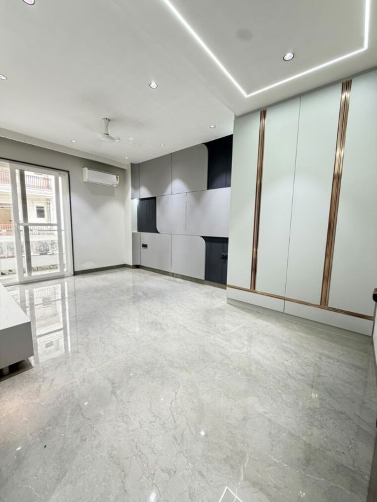 Room, sector 57 3 Bedroom 250 Sq.Yd. Builder Floor In Sector 57 Gurgaon 10762725