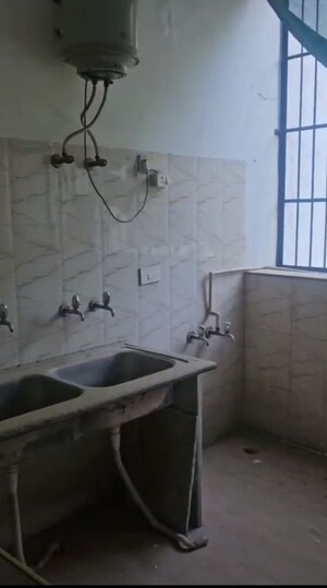 Bathroom in 3 BHK Builder Floor at Sector 14 – for Sale