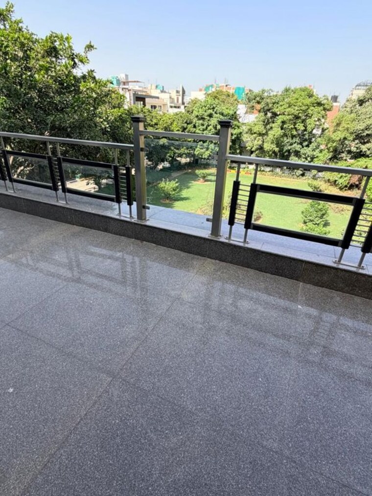 Balcony, south city 1  500 Sq.Yd. Villa In South City 1 Gurgaon 10762718
