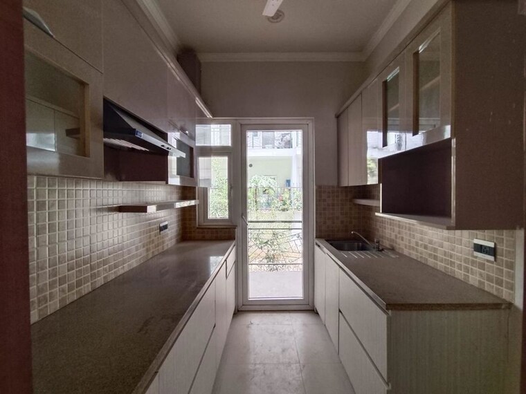 Kitchen, central-park-flower-valley 3 Bedroom 1642 Sq.Ft. Apartment In Sohna Sector 33 Gurgaon 10762753