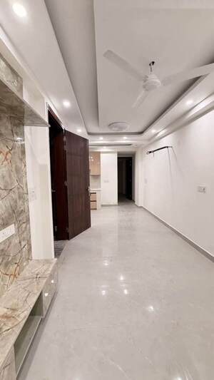 2 BHK Apartment For Rent in Chattarpur