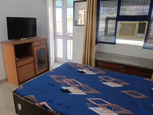 Bedroom in 2 BHK Builder Floor at Sector 41 – for Rent