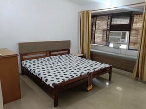 Bedroom in 2 BHK Builder Floor at Sector 41 – for Rent
