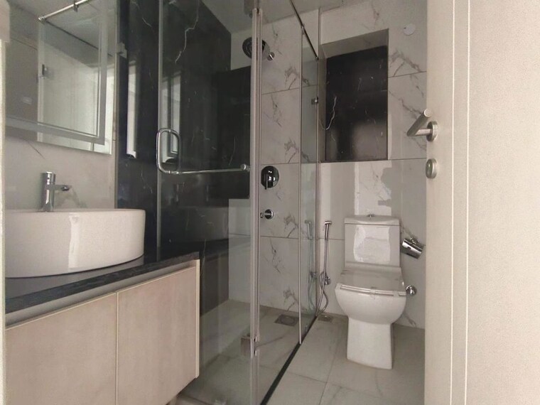 Bathroom, central-park-flower-valley 2.5 Bedroom 1350 Sq.Ft. Apartment In Sohna Sector 33 Gurgaon 10762778