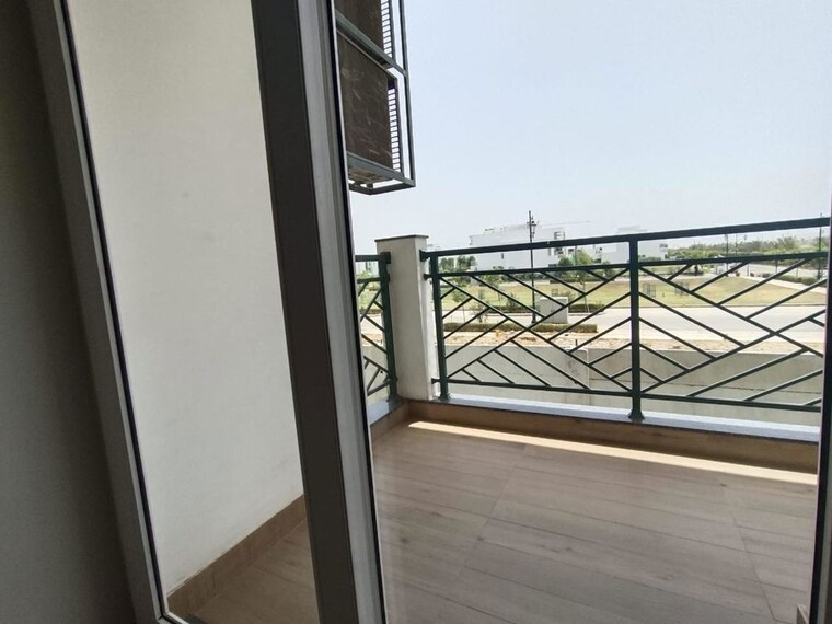 Balcony, central-park-flower-valley 2.5 Bedroom 1350 Sq.Ft. Apartment In Sohna Sector 33 Gurgaon 10762778