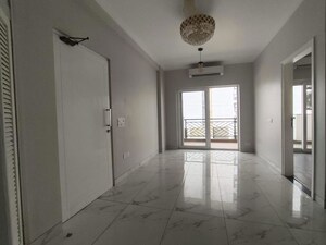 2.5 BHK Apartment For Rent in Central Park Flower Valley, Sohna Sector 33