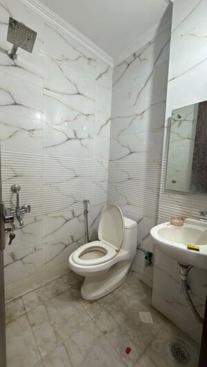 Bathroom in 2 BHK Independent House at Saket – for Rent
