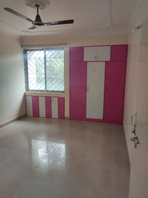 Room in 3 BHK Apartment at Kutchery Road – for Rent