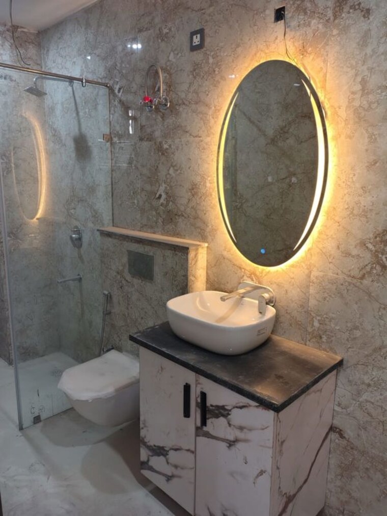 Bathroom, sector 37 4 Bedroom 250 Sq.Ft. Builder Floor In Sector 37 Faridabad 10762791