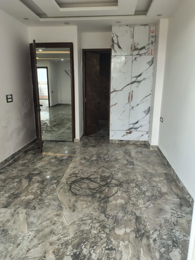 Room, sector 37 4 Bedroom 250 Sq.Ft. Builder Floor In Sector 37 Faridabad 10762791