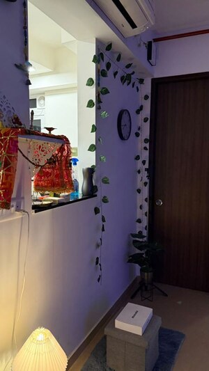 Room in 1 BHK Apartment at Embassy One Thane, Panch Pakhadi – for Rent