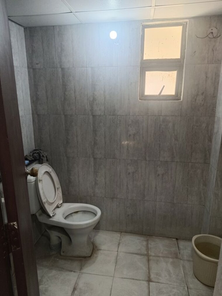 Bathroom, landcraft-river-heights 1 Bedroom 718 Sq.Ft. Apartment In Raj Nagar Extension Ghaziabad 10762797