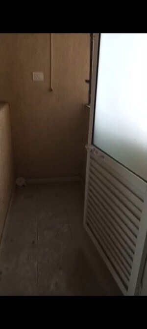  2 BHK Apartment at Dosti West County Phase 4 Dosti Pine, Balkum Pada – for Rent