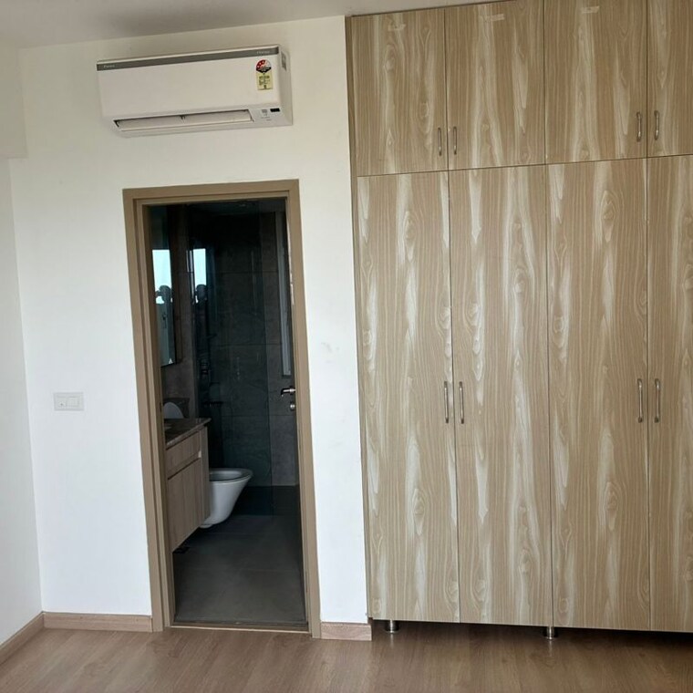 Room, signature-global-city-81 2.5 Bedroom 1220 Sq.Ft. Builder Floor In Sector 81 Gurgaon 10762822