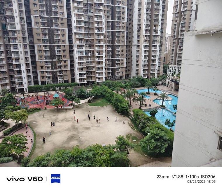 Garden, mahagun-mywoods 3 Bedroom 1520 Sq.Ft. Apartment In Sector 16c Greater Noida Greater Noida 10762708