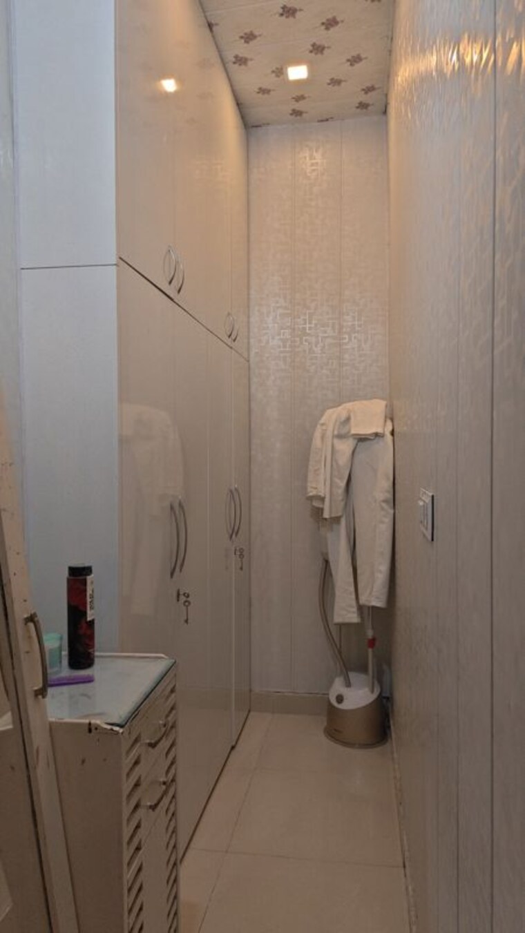 Bathroom, patel nagar 3.5 Bedroom 1850 Sq.Ft. Builder Floor In Patel Nagar Ghaziabad 10720647