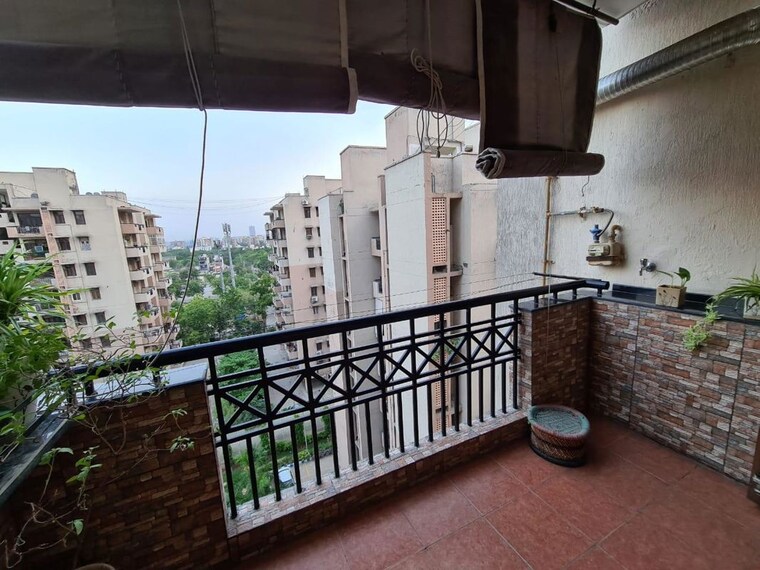 Balcony, cghs-hewo-apartments 3 Bedroom 1430 Sq.Ft. Apartment In Sector 56 Gurgaon 10762902
