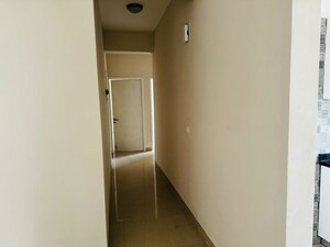 Room in 3.5 BHK Apartment at Emaar Emerald Estate, Sector 65 – for Rent