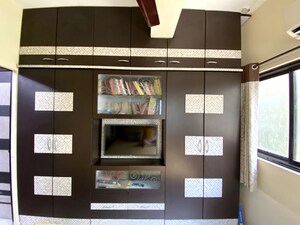 Furnished Amenities in 1.5 BHK Apartment at Mahaprabhu CHS, Malad West – for Rent