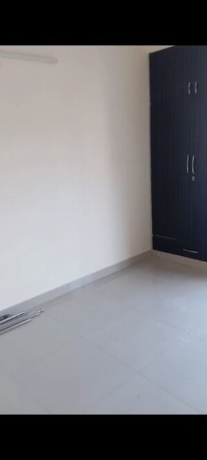 Room in 3 BHK Apartment at Ascent Savy Ville De, Raj Nagar Extension – for Sale
