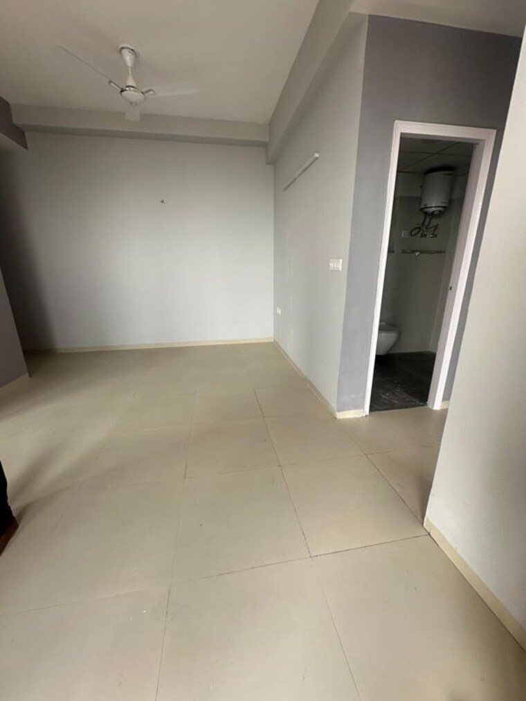 Room, pyramid-infinity 3 Bedroom 720 Sq.Ft. Apartment In Sector 70 Gurgaon 10762914