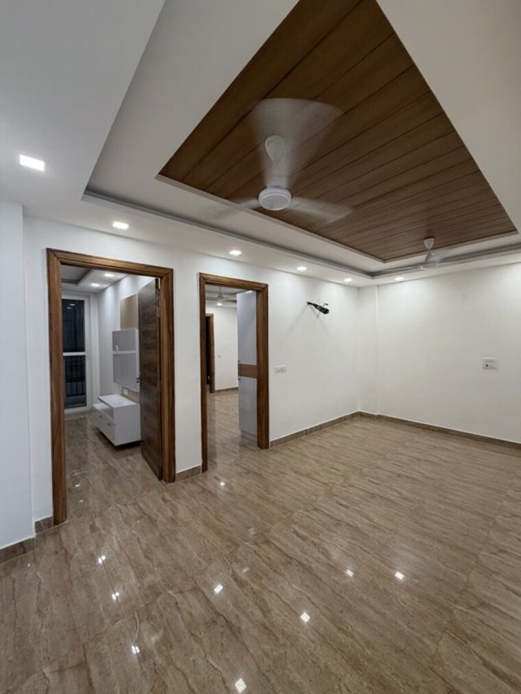 Hall, bptp-district-phase-2 3 Bedroom 145 Sq.Yd. Builder Floor In Sector 84 Faridabad 10762932