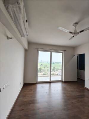 Room in 3 BHK Apartment at Godrej Nest, Sector 150 – for Rent
