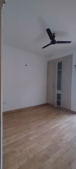 Room in 3 BHK Builder Floor at BPTP Park Elite Floors, Sector 85 – for Rent