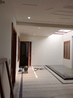 Parking in 4 BHK Independent House at Sector Swarn Nagri – for Rent