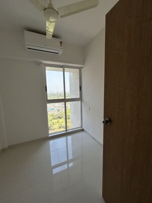 Room in 3 BHK Apartment at Lodha Codename Premier, Dombivli East – for Rent