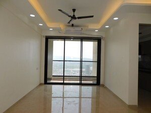 Room in 2 BHK Apartment at Dosti Eastern Bay, Wadala – for Sale