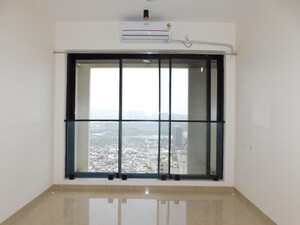 Room in 2 BHK Apartment at Dosti Eastern Bay, Wadala – for Sale