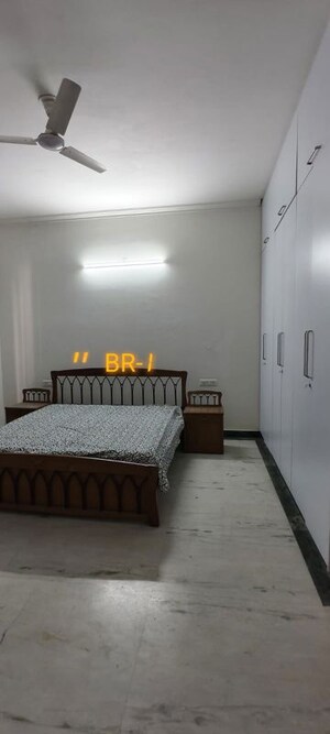 Bedroom in 3 BHK Builder Floor at Sector 27 – for Rent