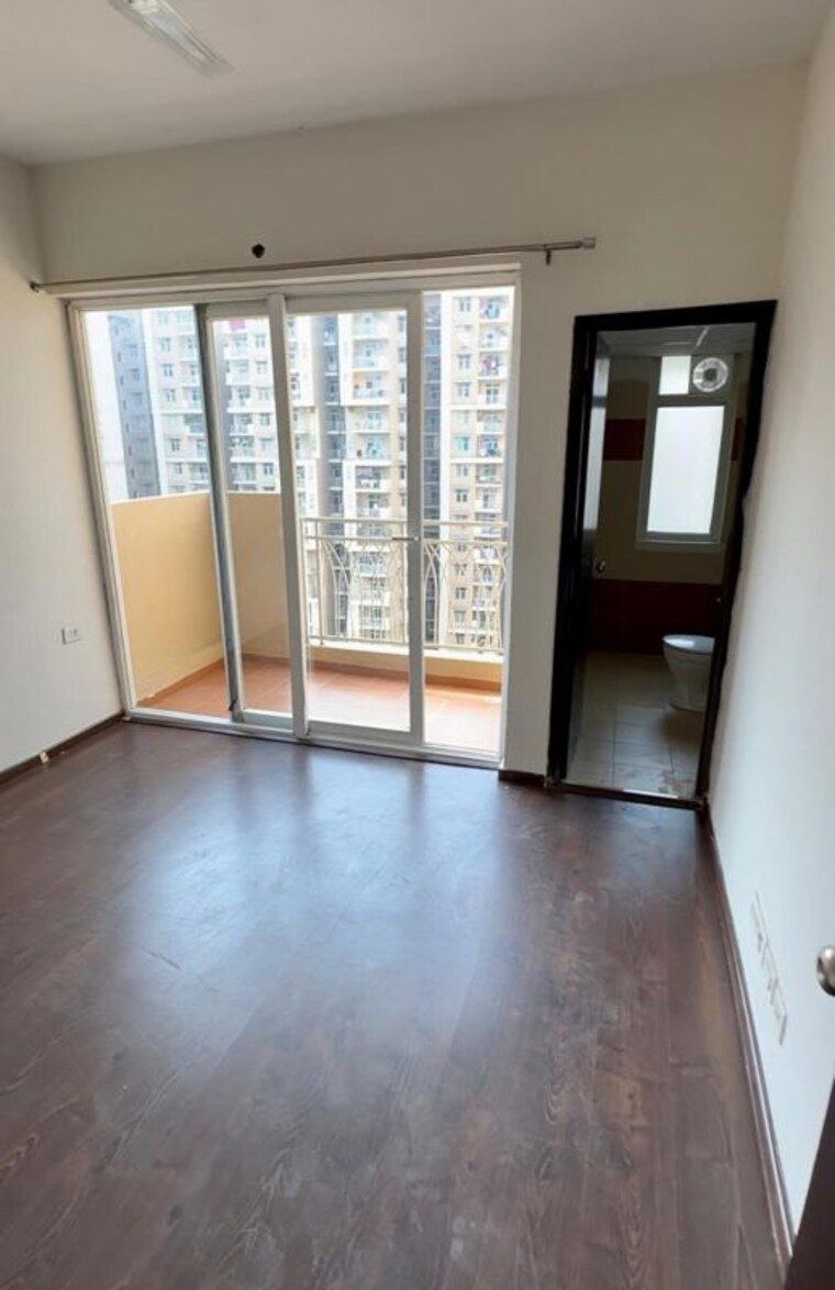 Room, mahagun-mywoods 2.5 Bedroom 1110 Sq.Ft. Apartment In Sector 16c Greater Noida Greater Noida 10762979