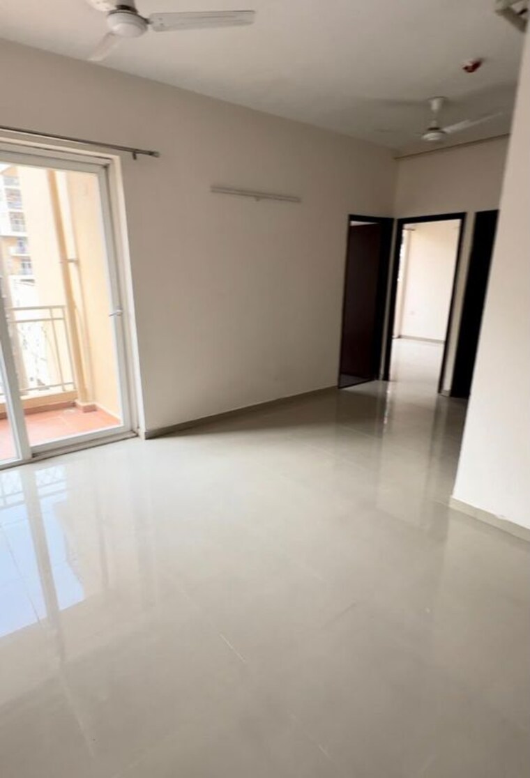 Room, mahagun-mywoods 2.5 Bedroom 1110 Sq.Ft. Apartment In Sector 16c Greater Noida Greater Noida 10762979