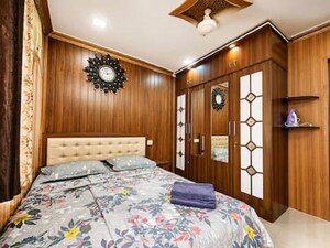 Bedroom in 3 BHK Apartment at Bandra West – for Rent