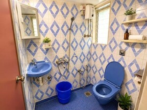 Washroom in 3 BHK Apartment at Bandra West – for Rent