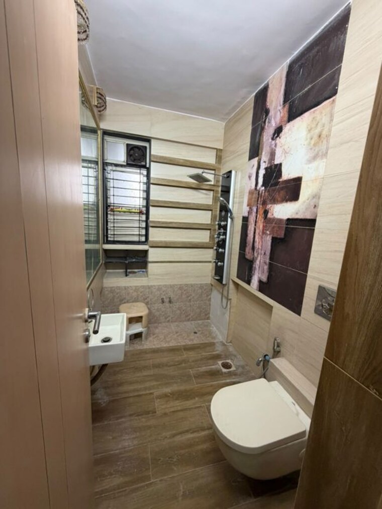 Bathroom, nirmal-city-of-joy-chs-ltd 2 Bedroom 999 Sq.Ft. Apartment In Mulund West Mumbai 10763027