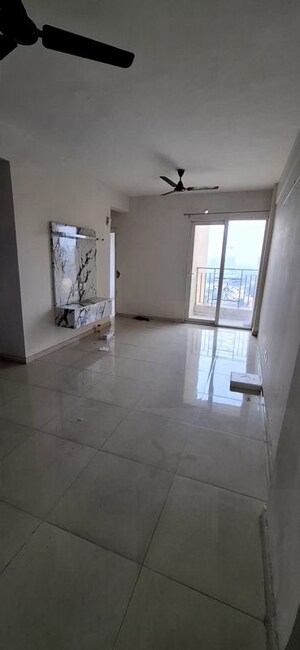 2 BHK Apartment For Rent in Signature Global The Millennia, Sector 37d