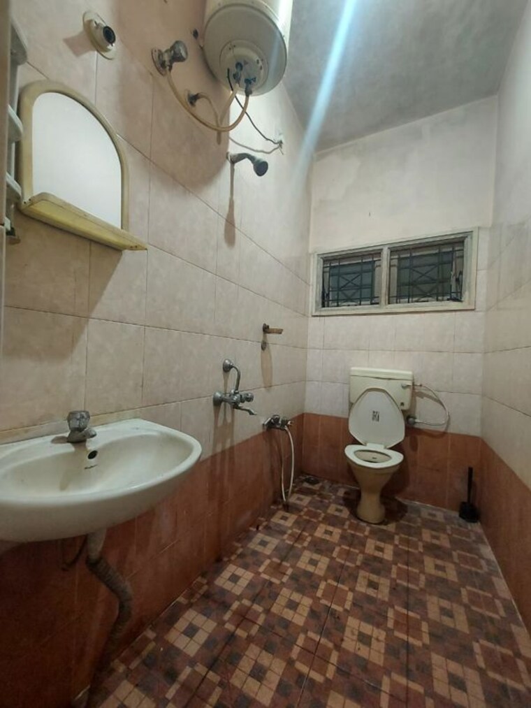Bathroom, btm layout stage 2 1 Bedroom 500 Sq.Ft. Independent House In Btm Layout Stage 2 Bangalore 10763041