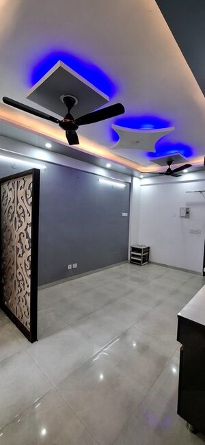 Room in 2 BHK Apartment at Signature Global The Millennia, Sector 37d – for Rent