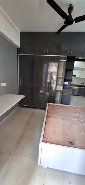 Room in 2 BHK Apartment at Signature Global The Millennia, Sector 37d – for Rent