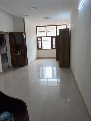 2 BHK Independent House For Rent in Sector 45
