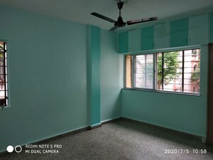 Room in 2 BHK Apartment at Kumbare Park Society, Kothrud – for Rent